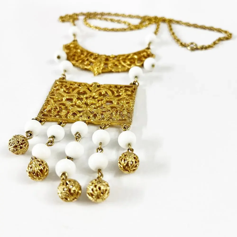 Vintage gold white